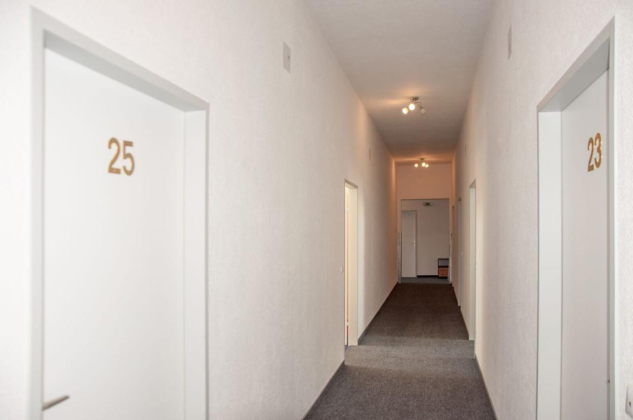 Gasthaus Pension Goldeck Шпитал ан де Драу Екстериор снимка